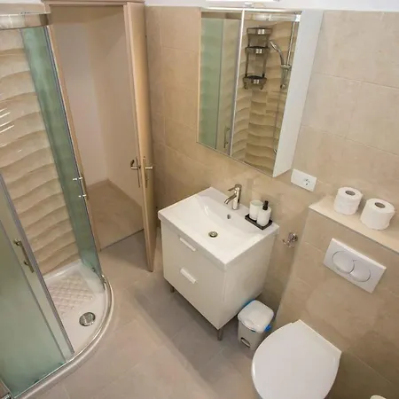 Charlote Guest house *